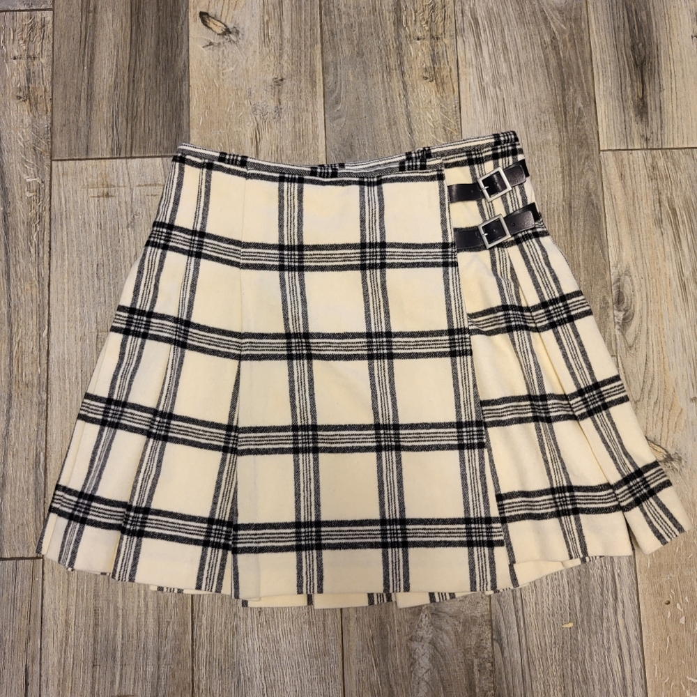 Black & Cream Pleated Wool Skirt Banana Republic